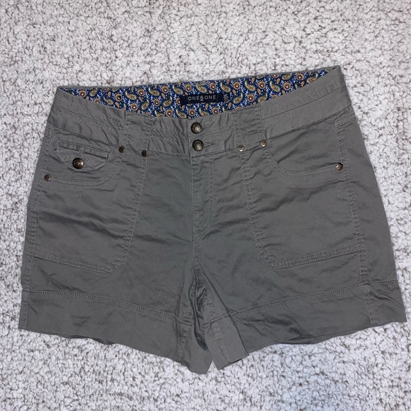 ONE5ONE NEVER WORN GREEN SHORT SIZE 14 PETITE - Picture 3 of 12